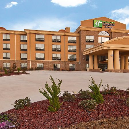 Holiday Inn Express & Suites Jackson/Pearl International Airport Екстер'єр фото