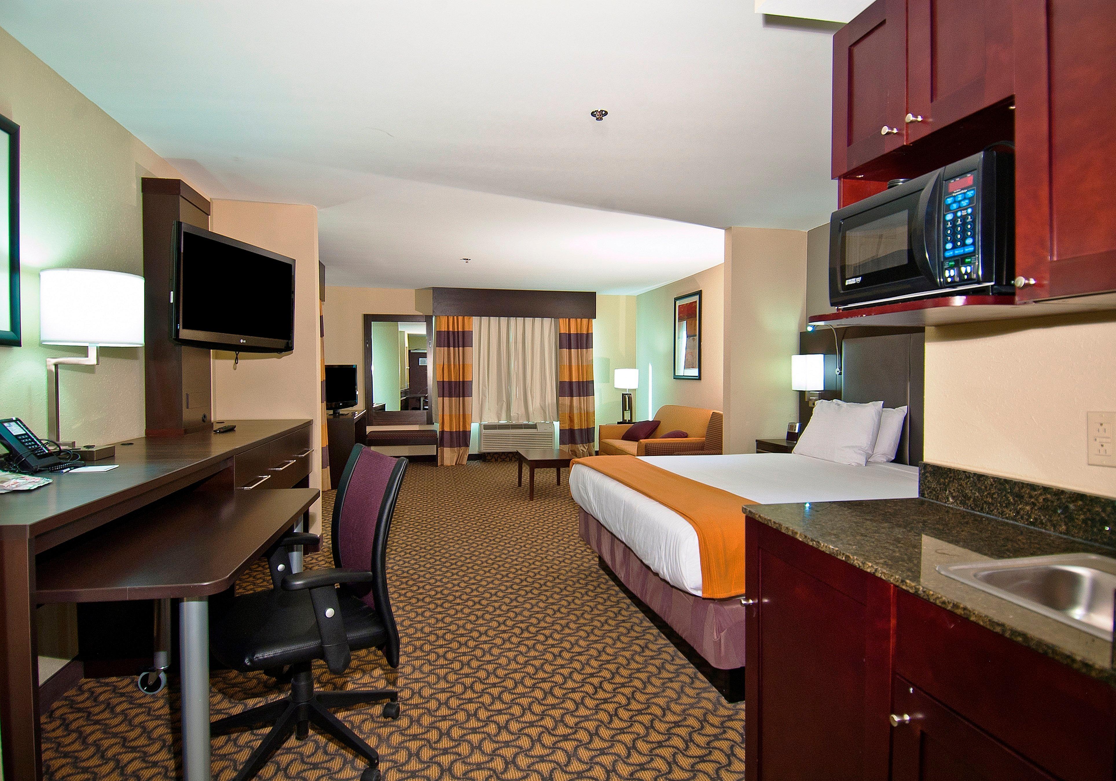 Holiday Inn Express & Suites Jackson/Pearl International Airport Екстер'єр фото