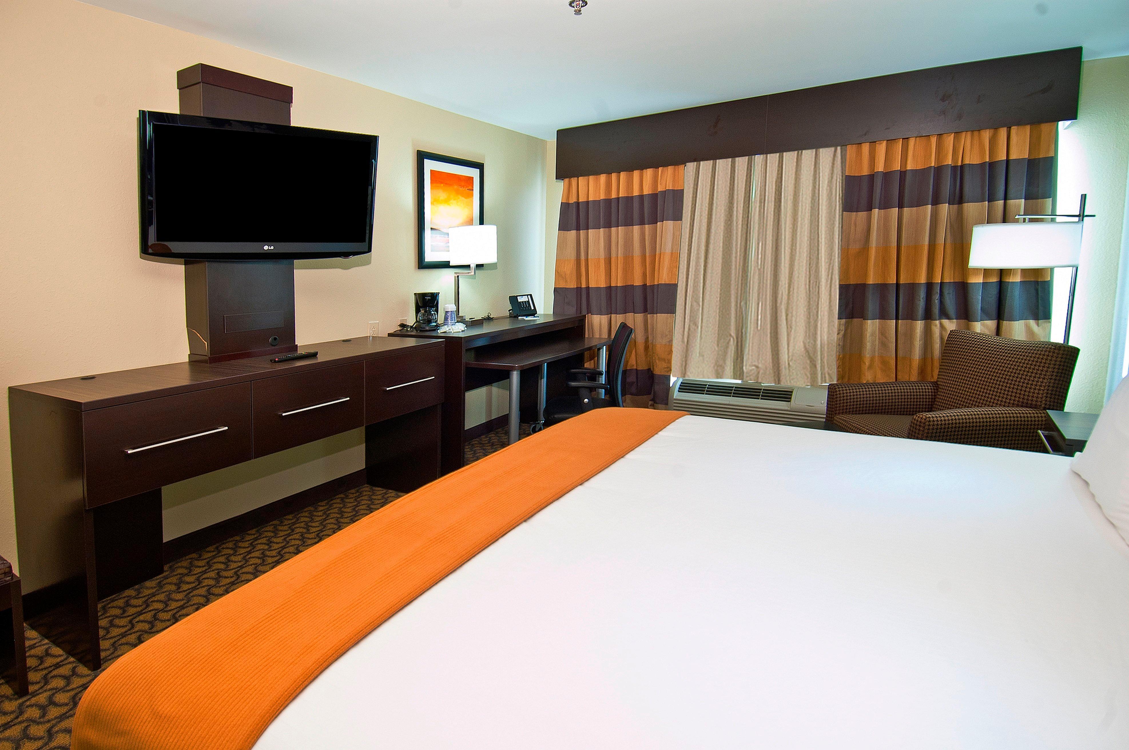 Holiday Inn Express & Suites Jackson/Pearl International Airport Екстер'єр фото