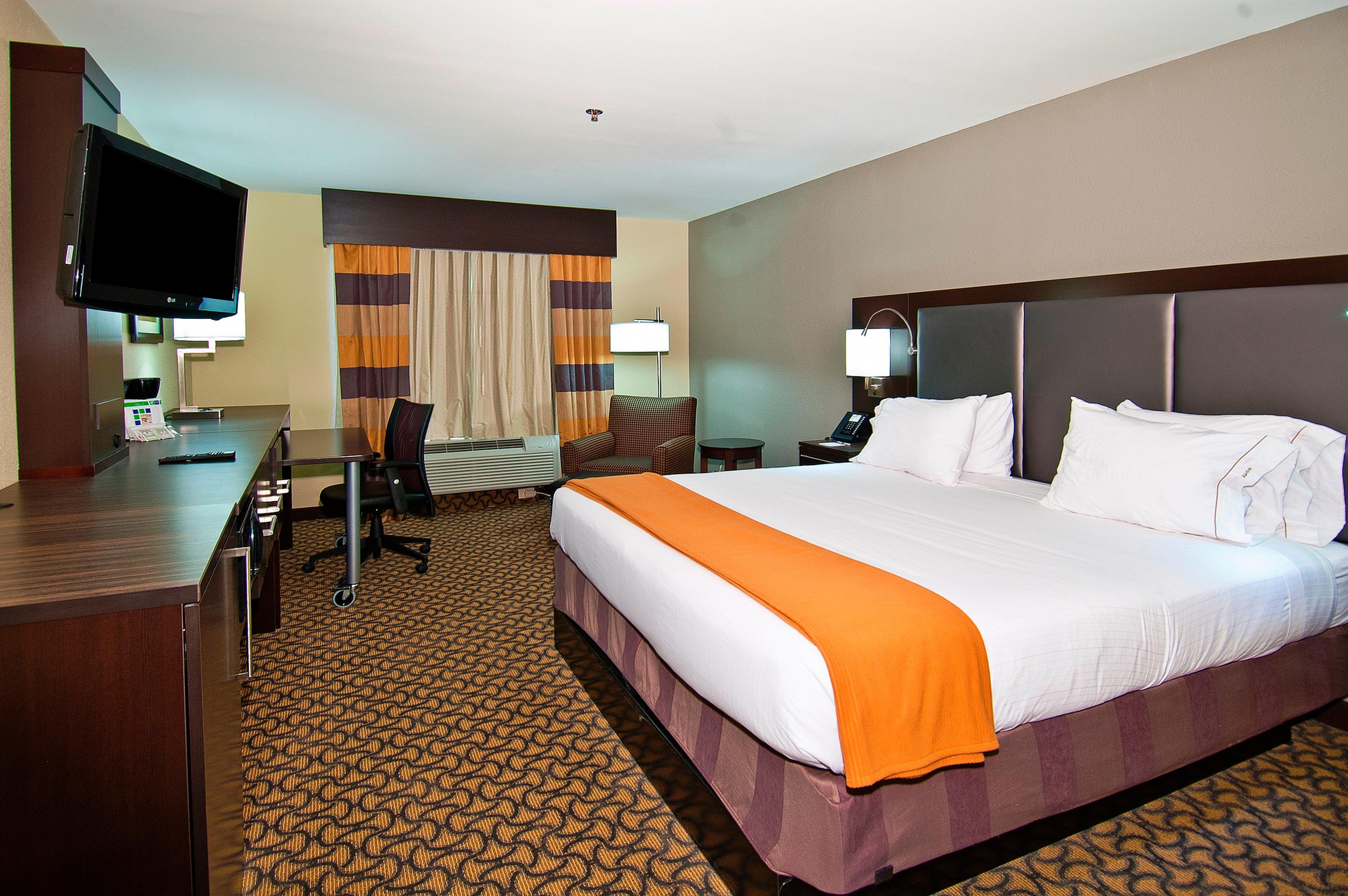 Holiday Inn Express & Suites Jackson/Pearl International Airport Екстер'єр фото