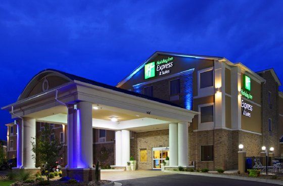 Holiday Inn Express & Suites Jackson/Pearl International Airport Екстер'єр фото