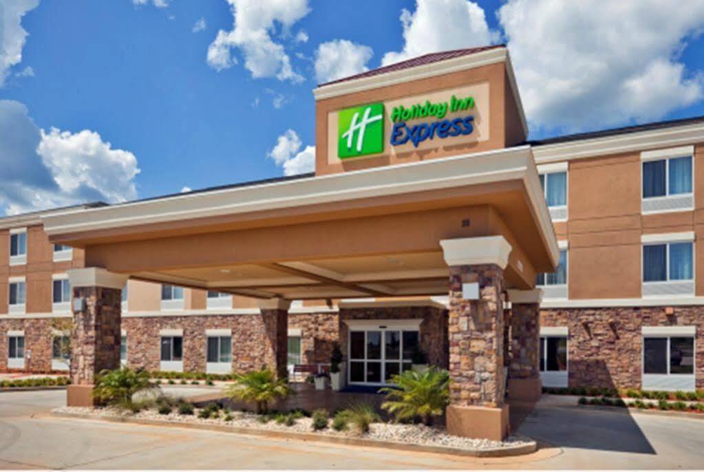 Holiday Inn Express & Suites Jackson/Pearl International Airport Екстер'єр фото